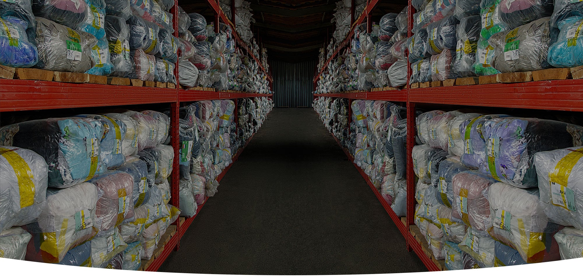 Секонд хенд оптом в Украине. Купить одежду дешево. Оптовый склад - SRS Company.